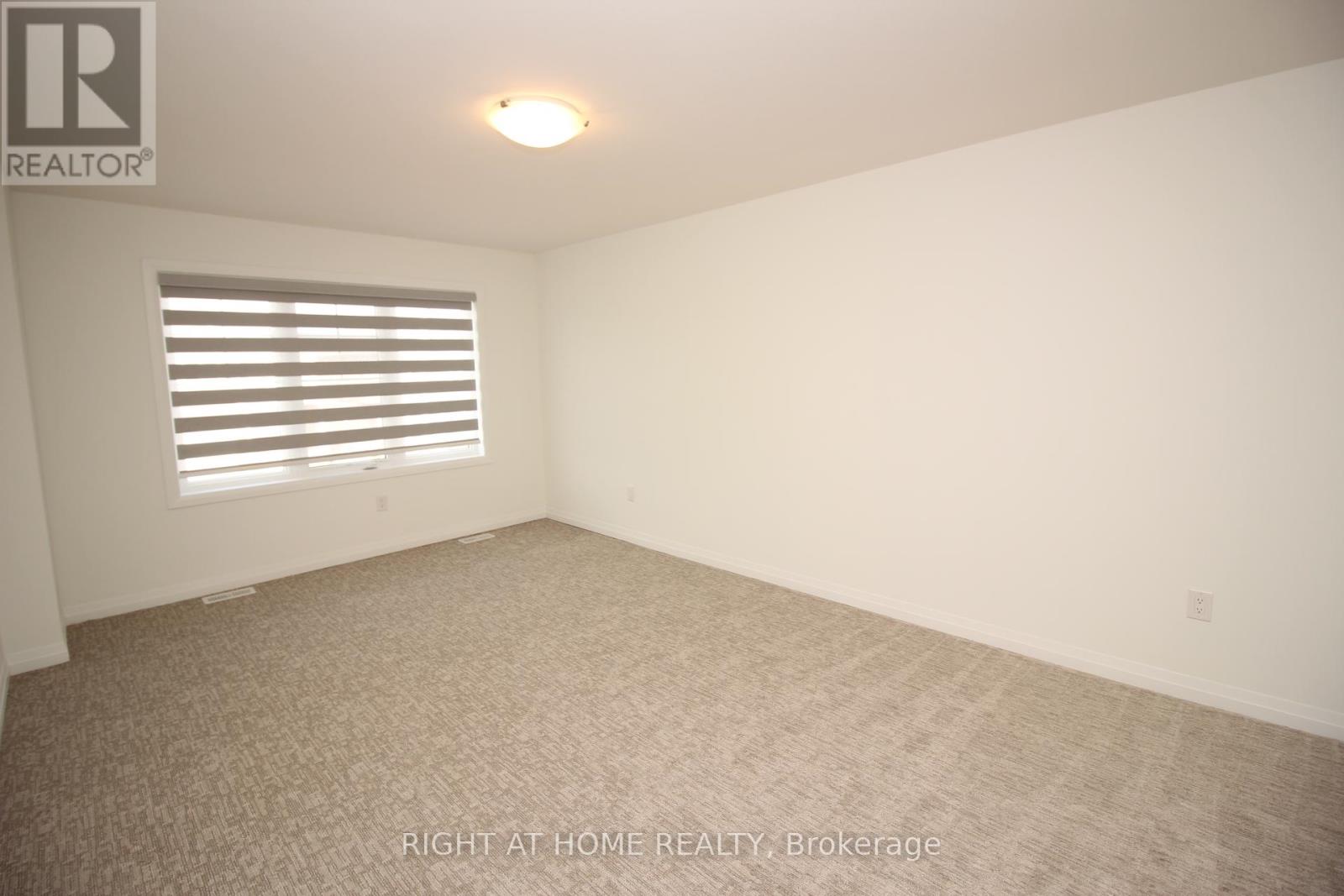 136 Alicia Crescent, Thorold, Ontario  L2V 0M2 - Photo 14 - X12459762