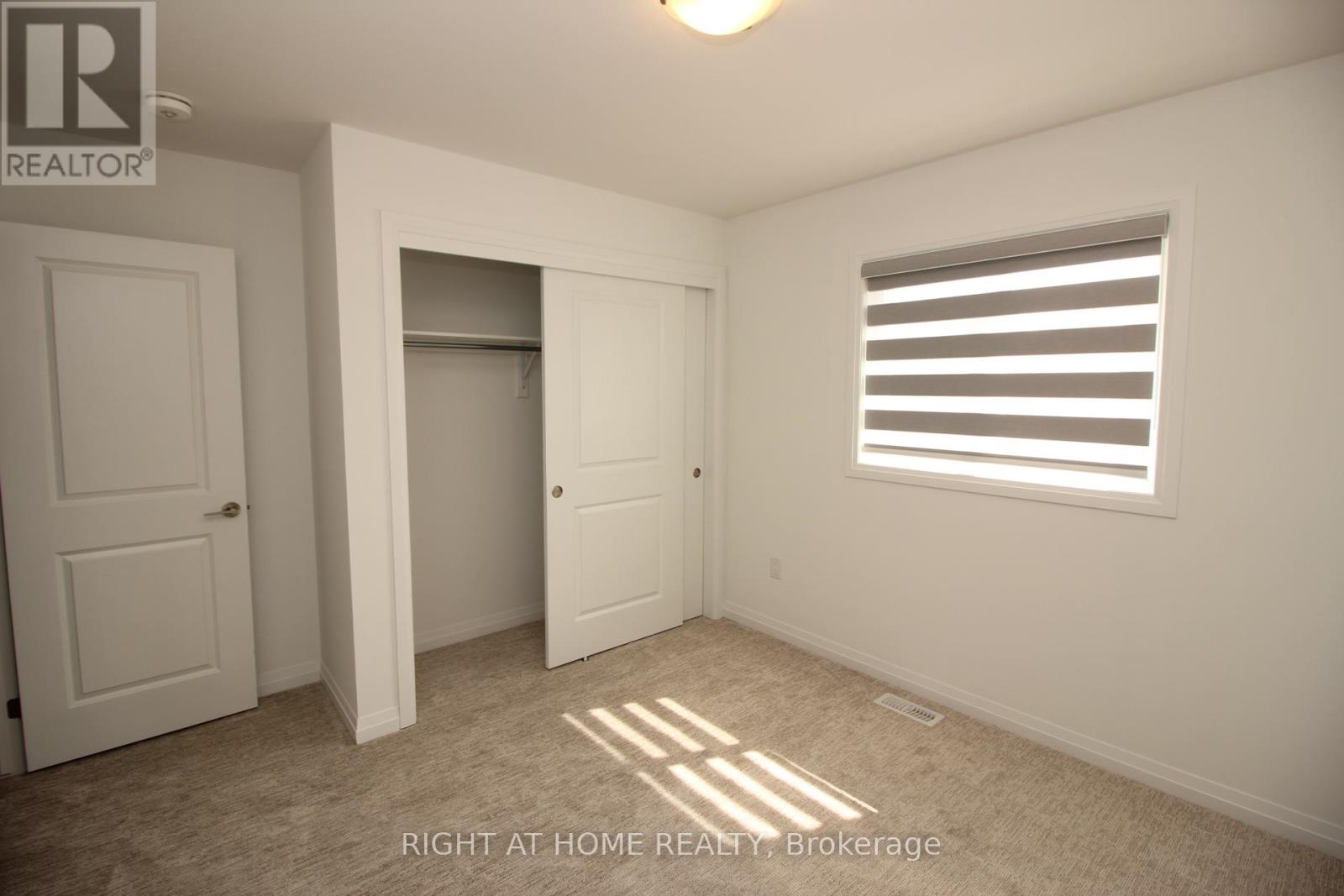 136 Alicia Crescent, Thorold, Ontario  L2V 0M2 - Photo 21 - X12459762
