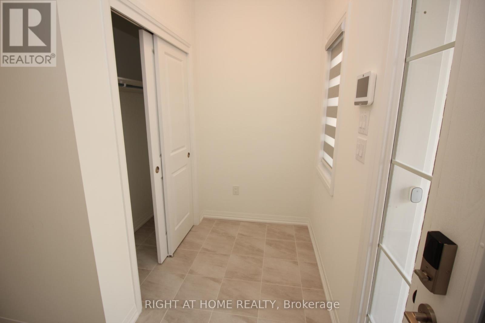 136 Alicia Crescent, Thorold, Ontario  L2V 0M2 - Photo 8 - X12459762