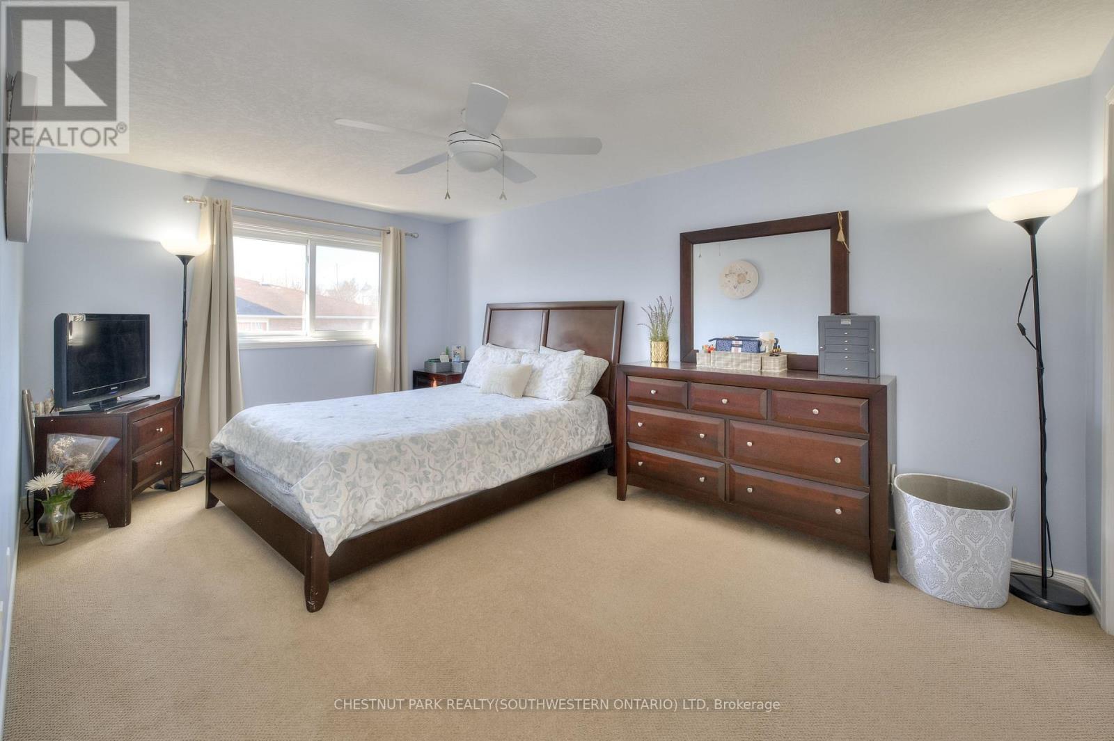 578 Old Huron Place, Kitchener, Ontario  N2R 1L8 - Photo 17 - X12459769
