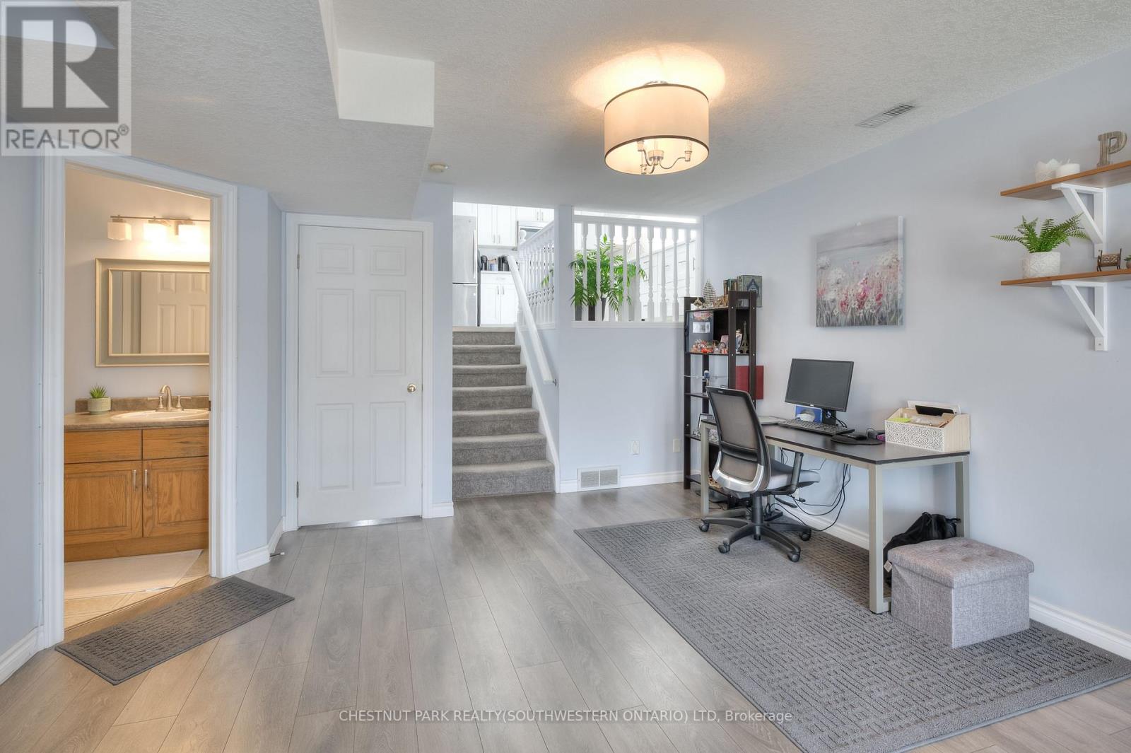 578 Old Huron Place, Kitchener, Ontario  N2R 1L8 - Photo 23 - X12459769