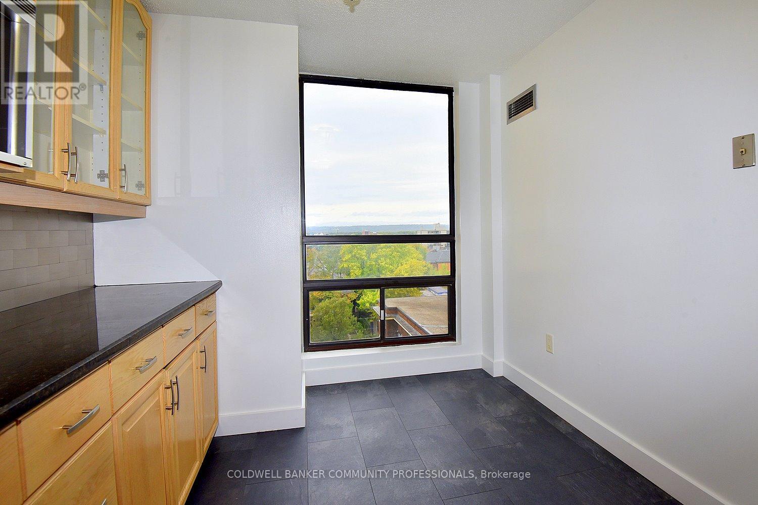 606 - 222 Jackson Street W, Hamilton, Ontario  L8P 4S5 - Photo 14 - X12459797