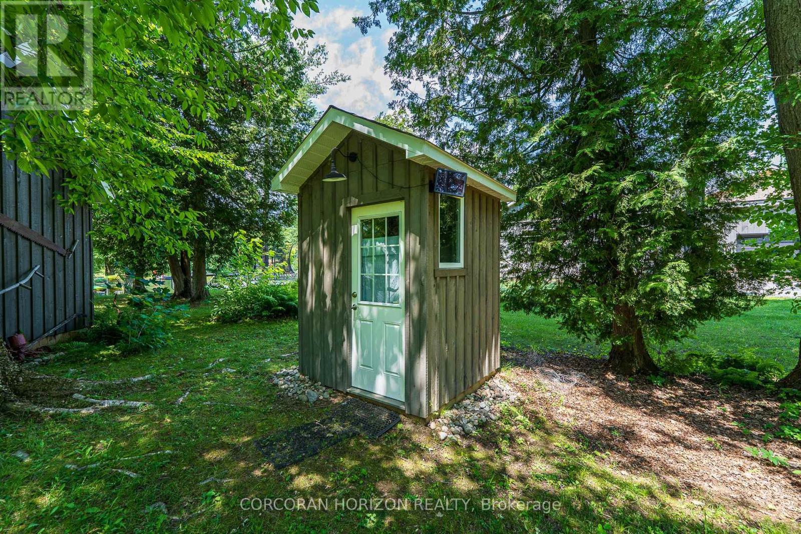 1068 Hartley Road, Gravenhurst, Ontario  P0E 1N0 - Photo 23 - X12459807