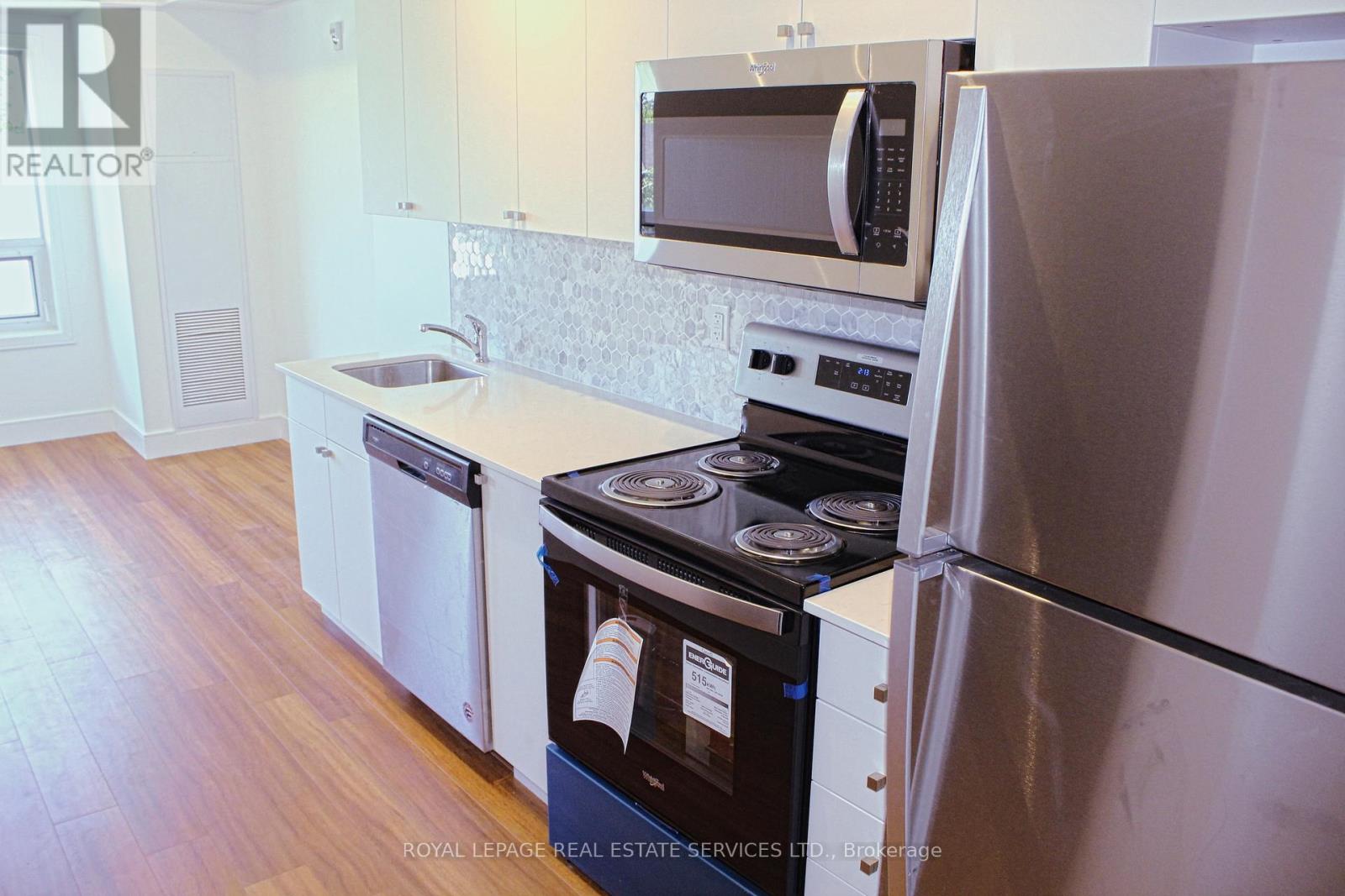 1 Wellington Street, Brantford, Ontario  N3T 2L3 - Photo 8 - X12459899