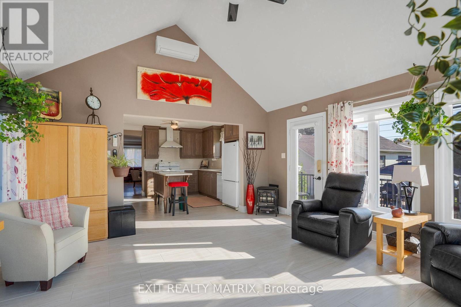 1124 Ghislain Street, Hawkesbury, Ontario  K6A 3G3 - Photo 19 - X12459985