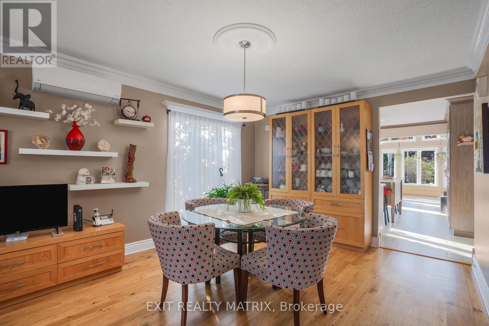 1124 Ghislain Street, Hawkesbury, Ontario  K6A 3G3 - Photo 8 - X12459985