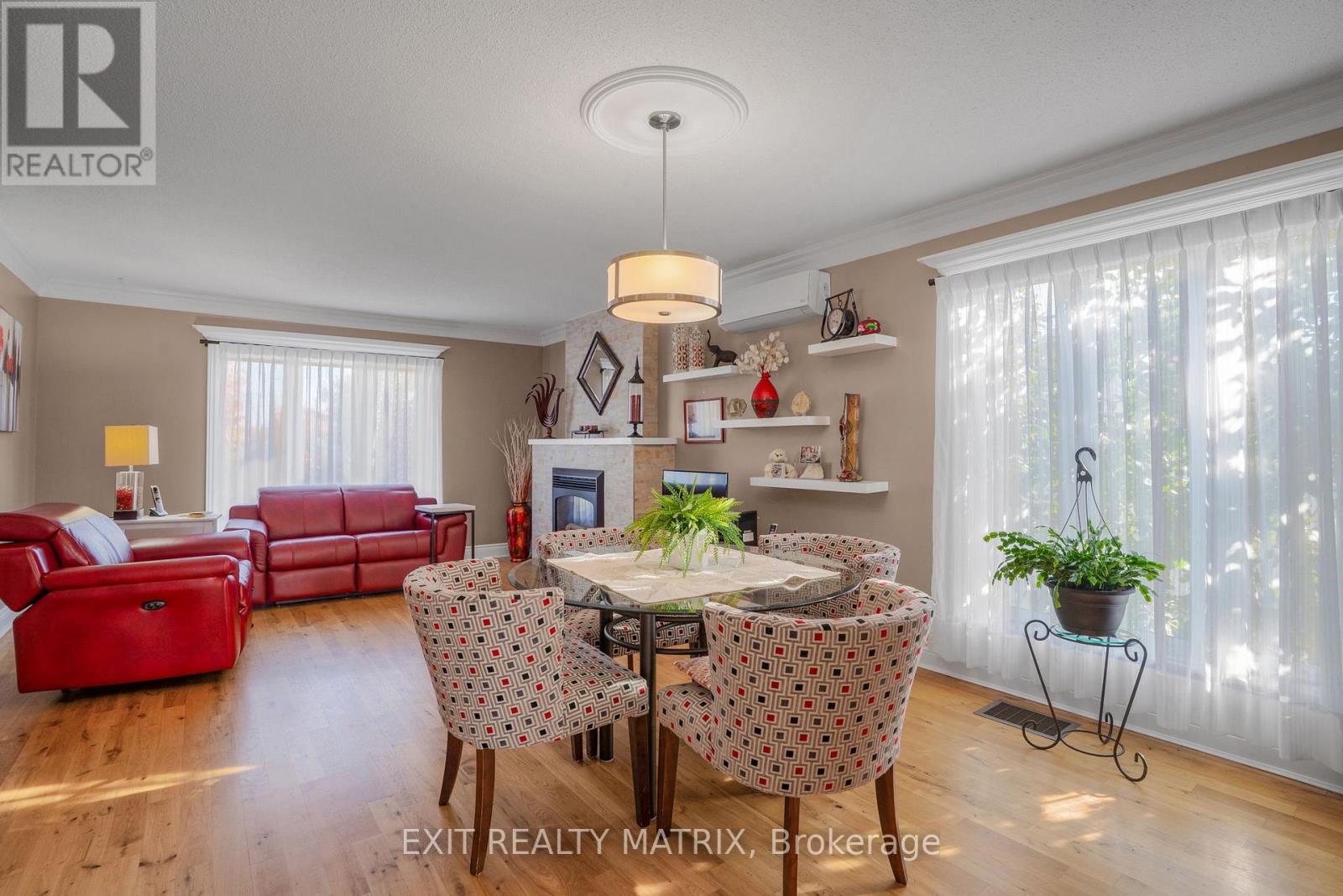 1124 Ghislain Street, Hawkesbury, Ontario  K6A 3G3 - Photo 9 - X12459985