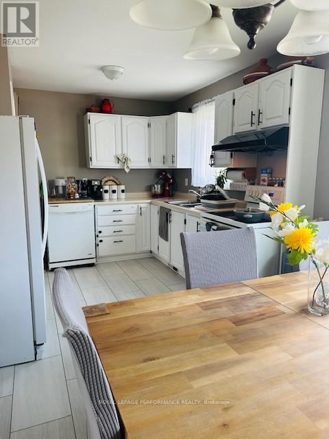 395 Thirteenth Street W, Cornwall, Ontario  K6J 5L1 - Photo 12 - X12460017