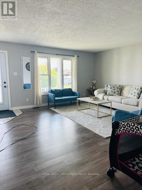 395 Thirteenth Street W, Cornwall, Ontario  K6J 5L1 - Photo 6 - X12460017