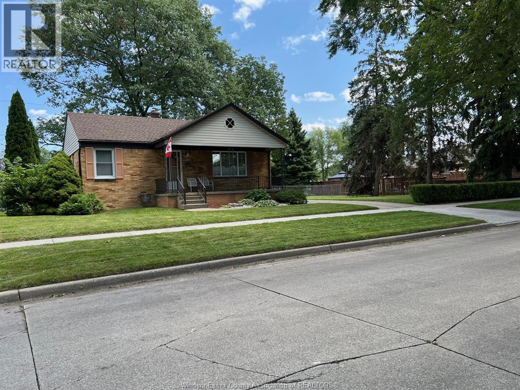2678 Randolph Avenue, Windsor, Ontario  N9E 3C9 - Photo 2 - 25025974