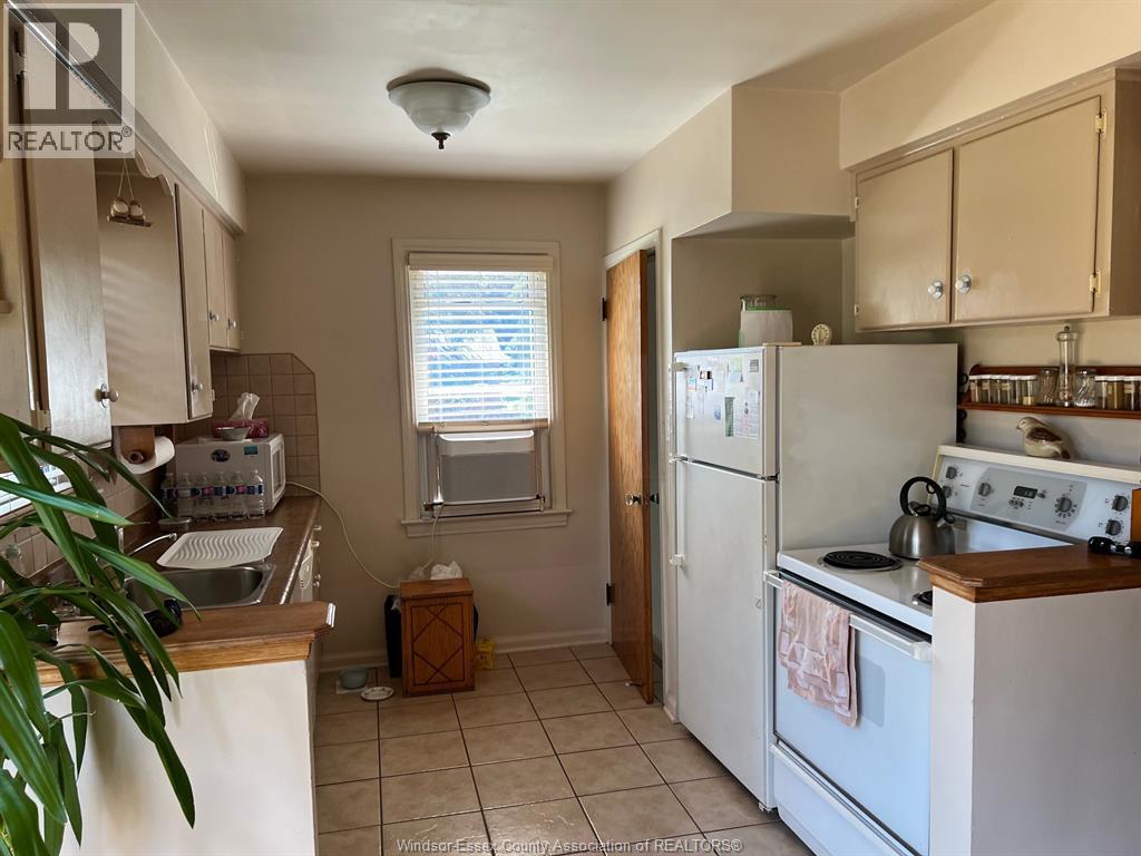 2678 Randolph Avenue, Windsor, Ontario  N9E 3C9 - Photo 5 - 25025974