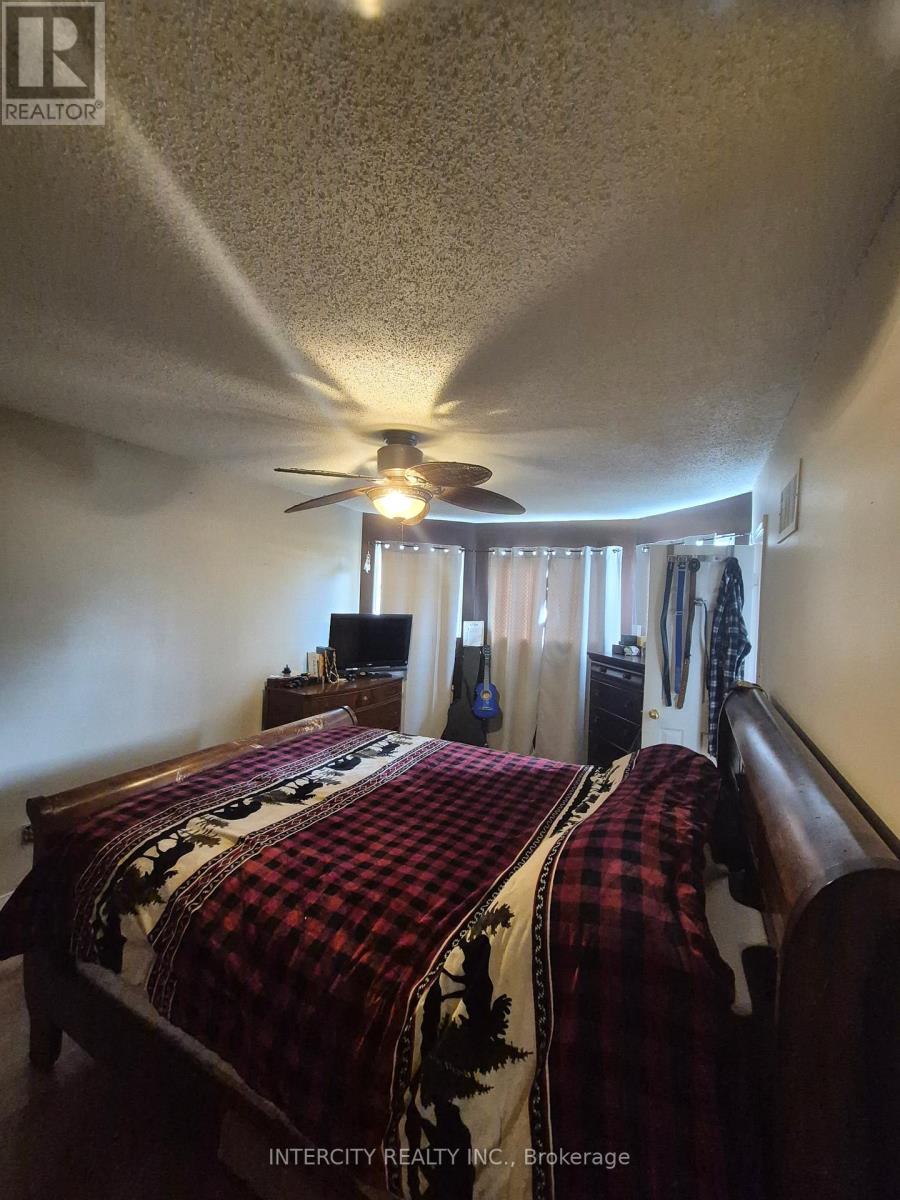 981 Linden Street S, Innisfil, Ontario  L9S 1W4 - Photo 18 - N12458558