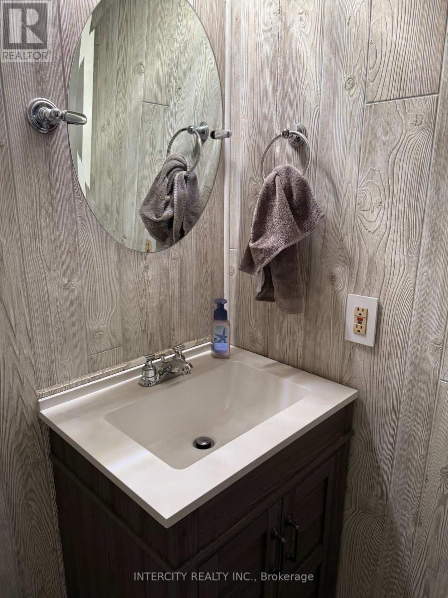 981 Linden Street S, Innisfil, Ontario  L9S 1W4 - Photo 24 - N12458558