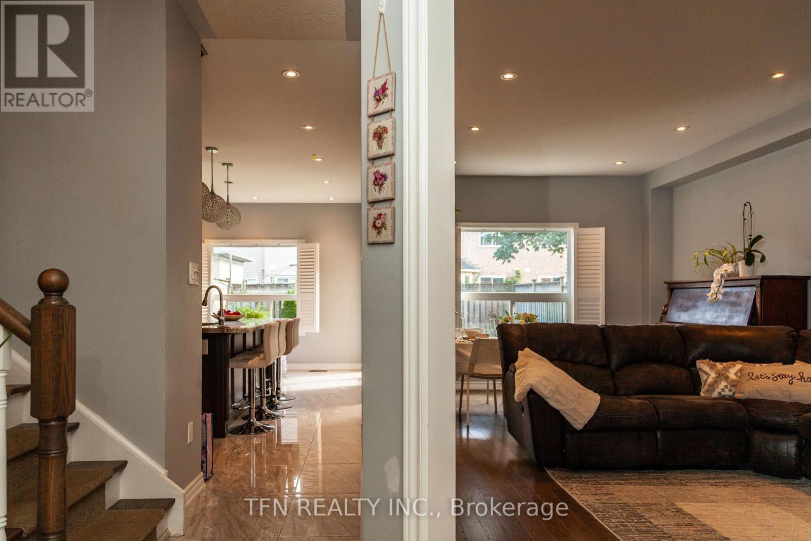 5 Belwood Boulevard, Vaughan, Ontario  L4K 5H4 - Photo 8 - N12454947