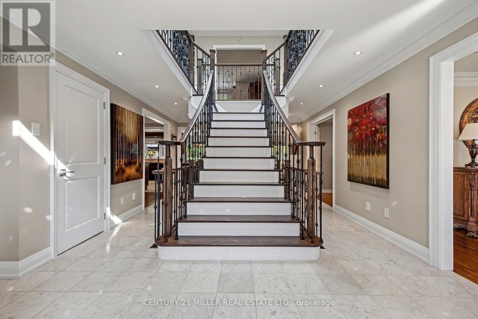 1213 Bowman Drive, Oakville, Ontario  L6M 2T4 - Photo 4 - W12384912