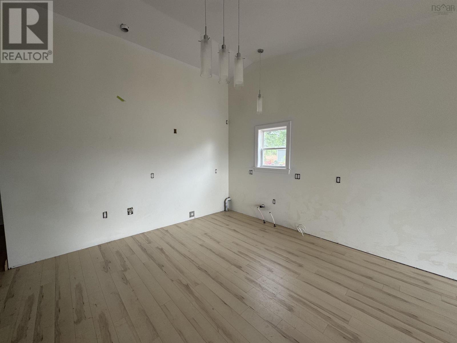 Property at 11 SUMMER HILL Place image 4