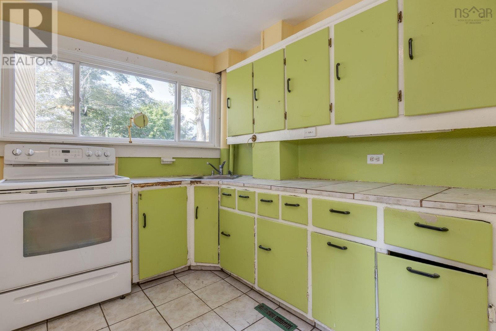 2576 Creighton Street, Halifax, Nova Scotia  B3K 3S4 - Photo 8 - 202524323