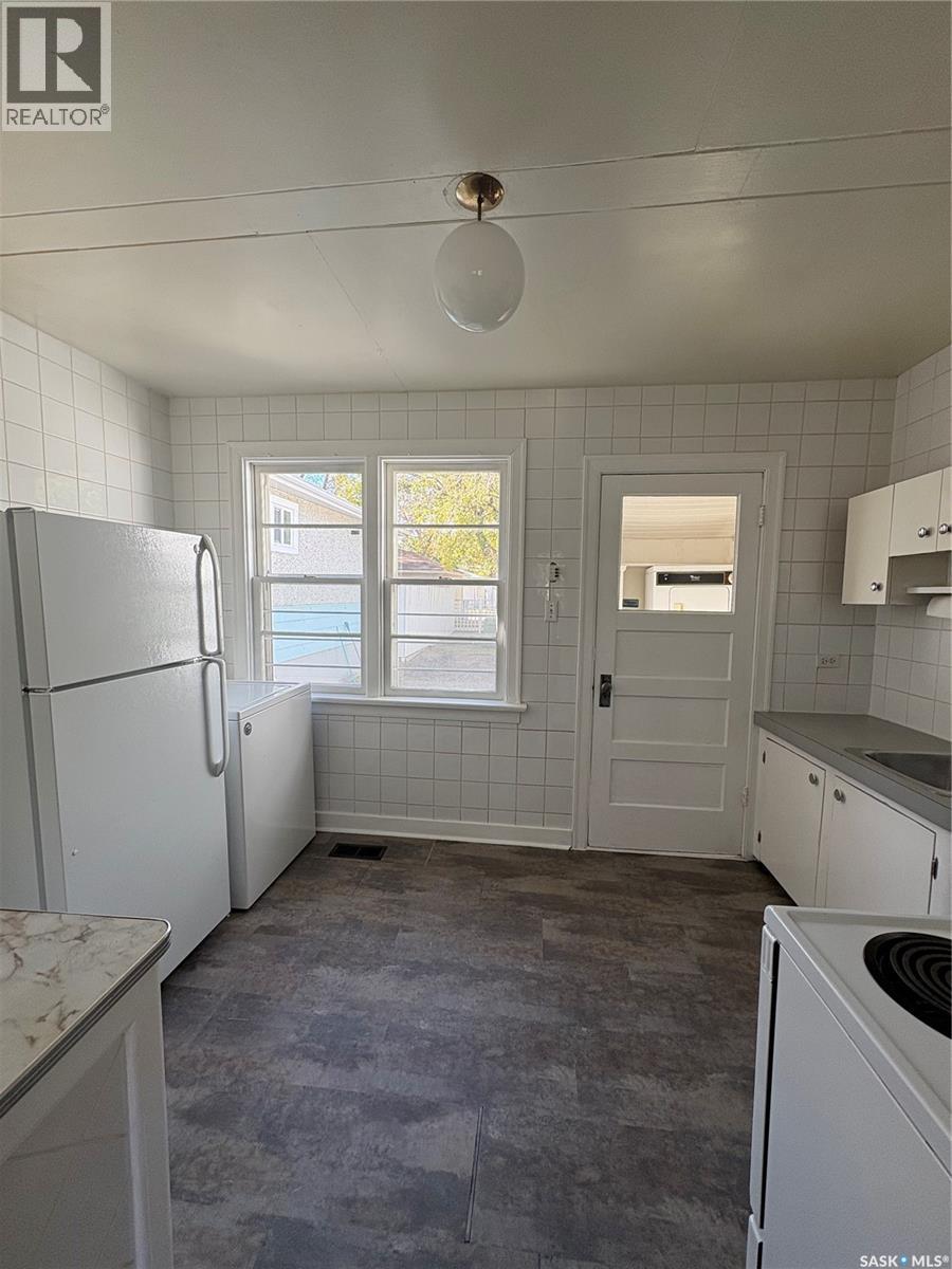 2232 Broder Street, Regina, Saskatchewan  S4N 3S6 - Photo 7 - SK020738