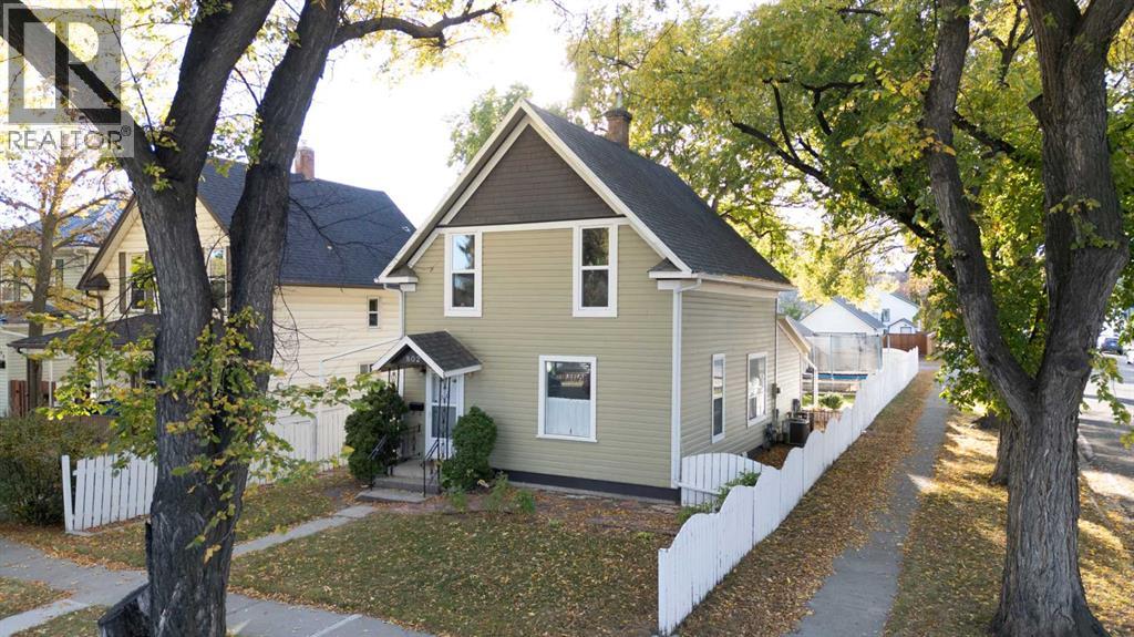 802 7 Street S, Lethbridge, Alberta  T1J 2H6 - Photo 36 - A2260777