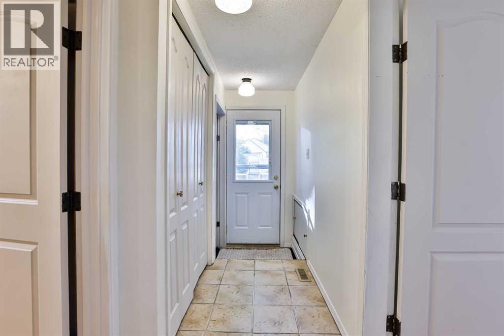 802 7 Street S, Lethbridge, Alberta  T1J 2H6 - Photo 14 - A2260777