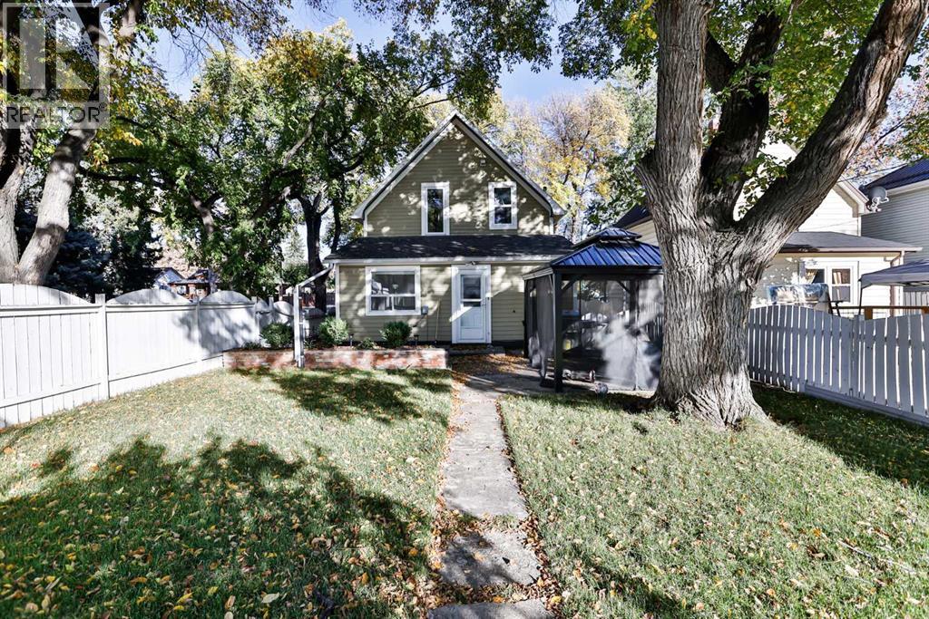 802 7 Street S, Lethbridge, Alberta  T1J 2H6 - Photo 40 - A2260777