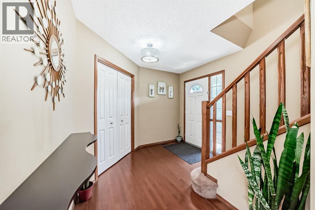 10 Cranwell Square Se, Calgary, Alberta  T3M 0B8 - Photo 5 - A2245293