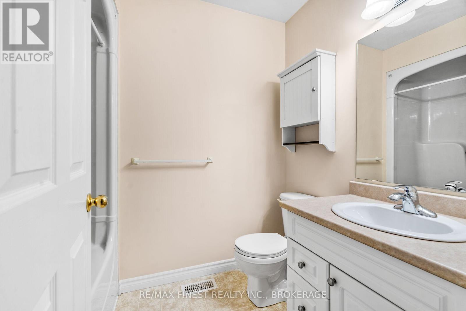 698 Maclean Court, Kingston, Ontario  K7K 7L8 - Photo 23 - X12460031