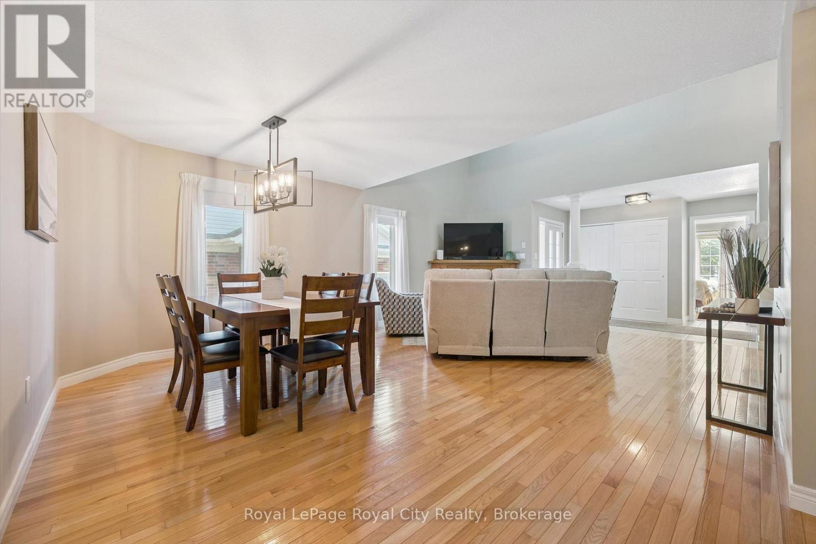 99 Schroder Crescent, Guelph, Ontario  N1E 7B4 - Photo 13 - X12460082