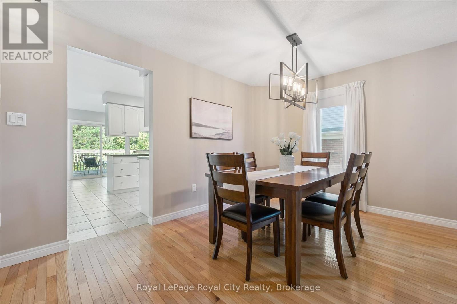 99 Schroder Crescent, Guelph, Ontario  N1E 7B4 - Photo 14 - X12460082