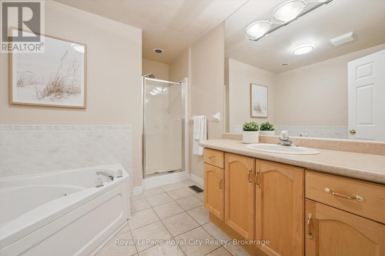 99 Schroder Crescent, Guelph, Ontario  N1E 7B4 - Photo 24 - X12460082