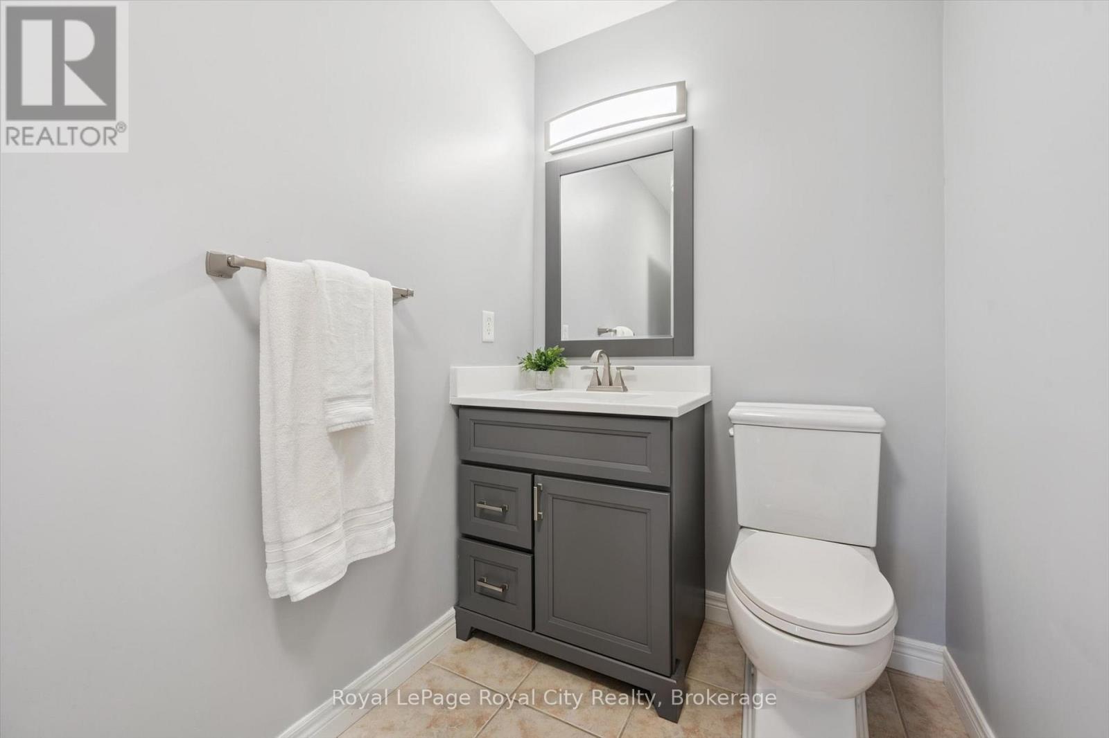 99 Schroder Crescent, Guelph, Ontario  N1E 7B4 - Photo 27 - X12460082