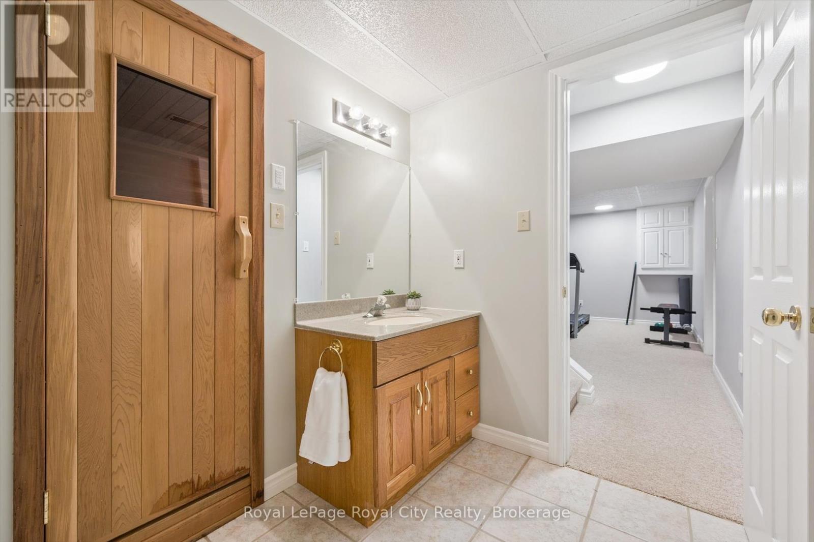 99 Schroder Crescent, Guelph, Ontario  N1E 7B4 - Photo 29 - X12460082