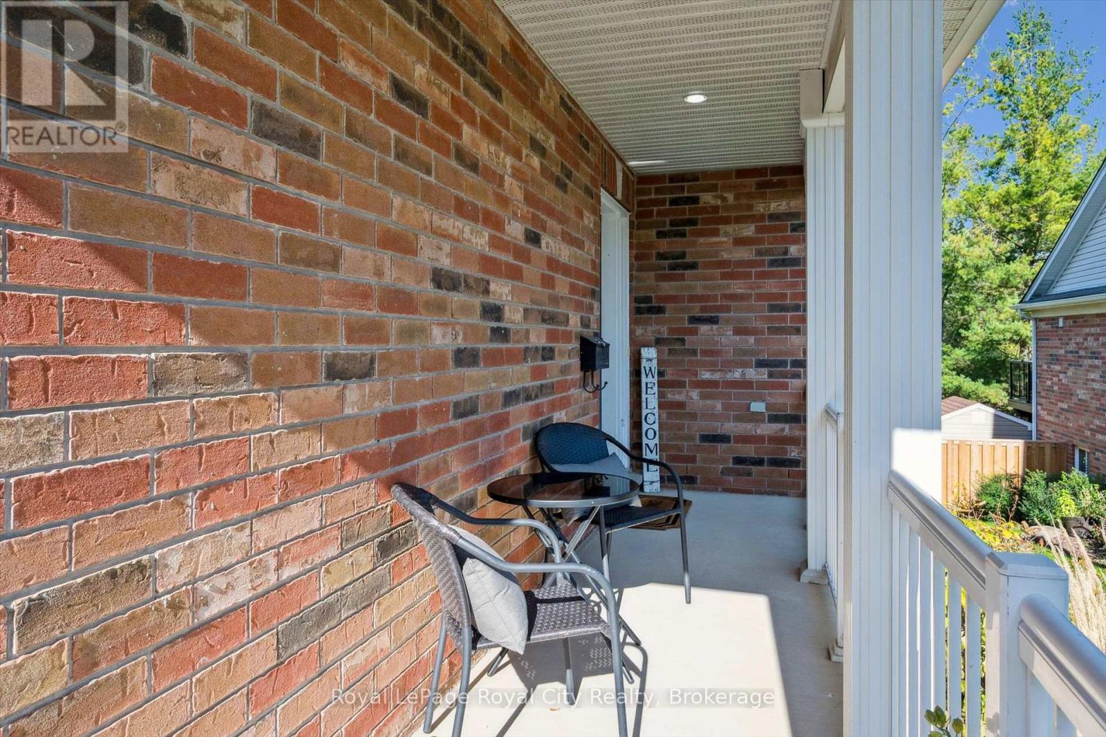 99 Schroder Crescent, Guelph, Ontario  N1E 7B4 - Photo 7 - X12460082