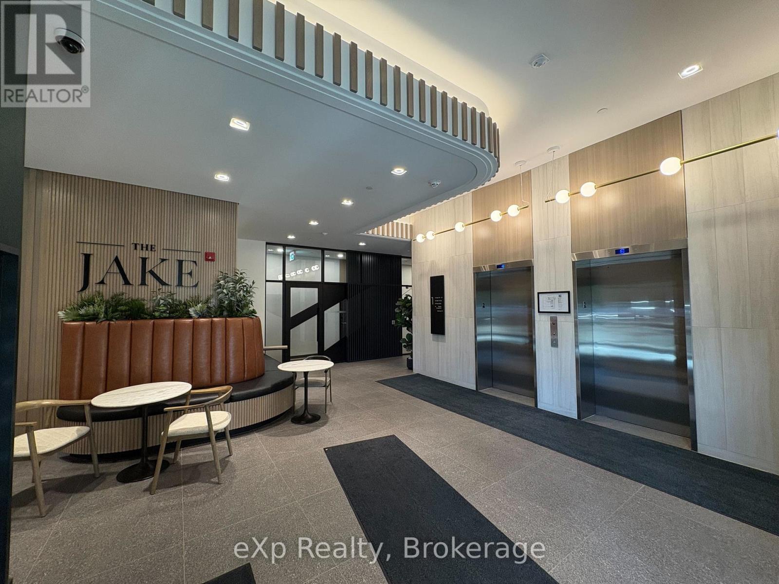 202 - 101 Golden Eagle Road, Waterloo, Ontario  N2V 0H4 - Photo 2 - X12460104
