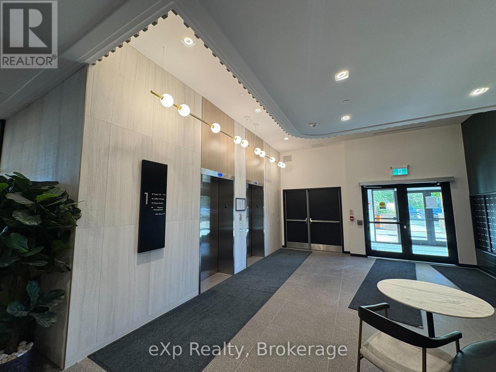 202 - 101 Golden Eagle Road, Waterloo, Ontario  N2V 0H4 - Photo 3 - X12460104
