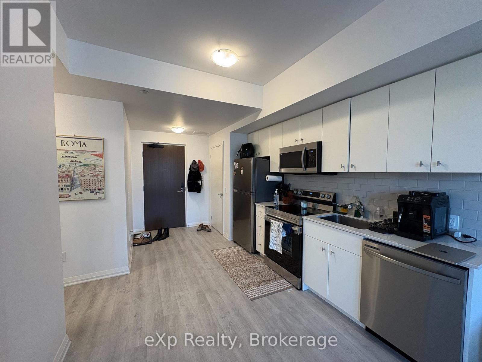 202 - 101 Golden Eagle Road, Waterloo, Ontario  N2V 0H4 - Photo 6 - X12460104