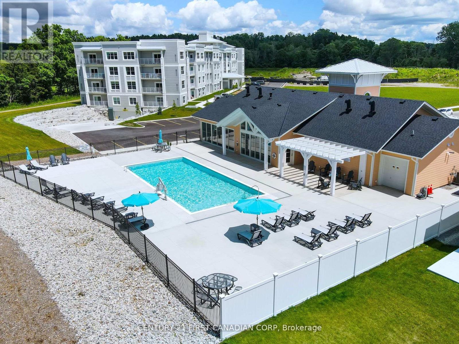 403 - 100 The Promenade, Central Elgin, Ontario  N5L 0B7 - Photo 1 - X12460038