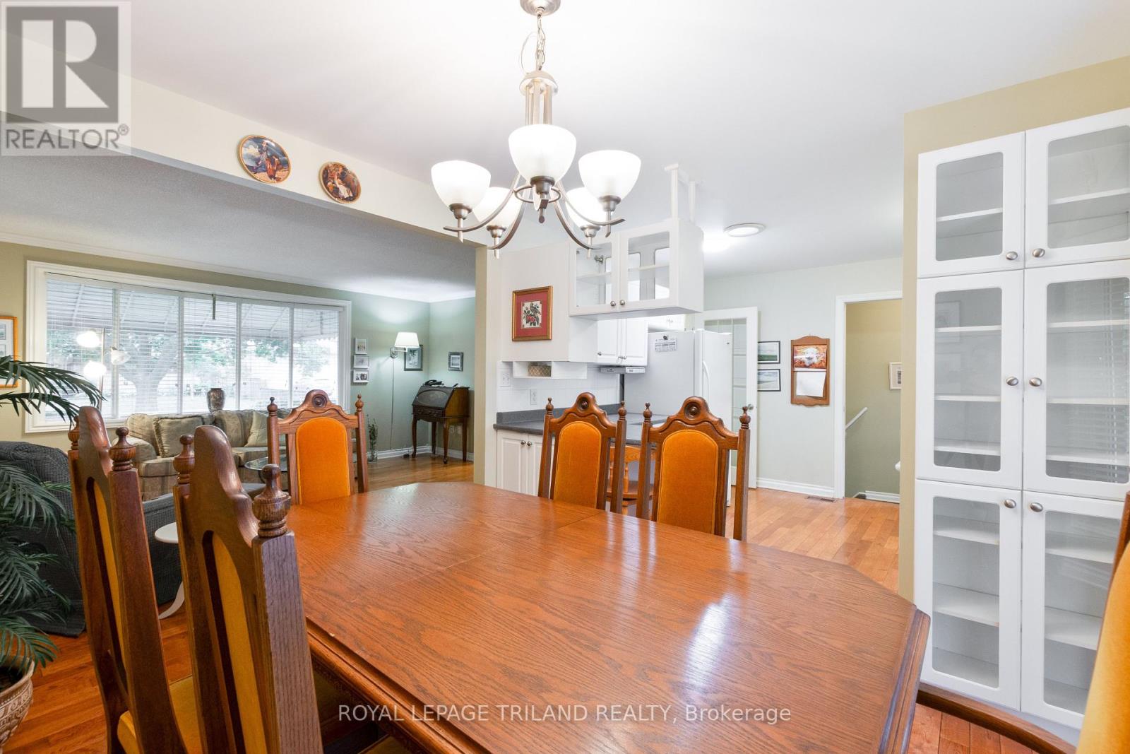 725 St Stephens Drive, London South (South Y), Ontario  N6E 1V6 - Photo 15 - X12460051