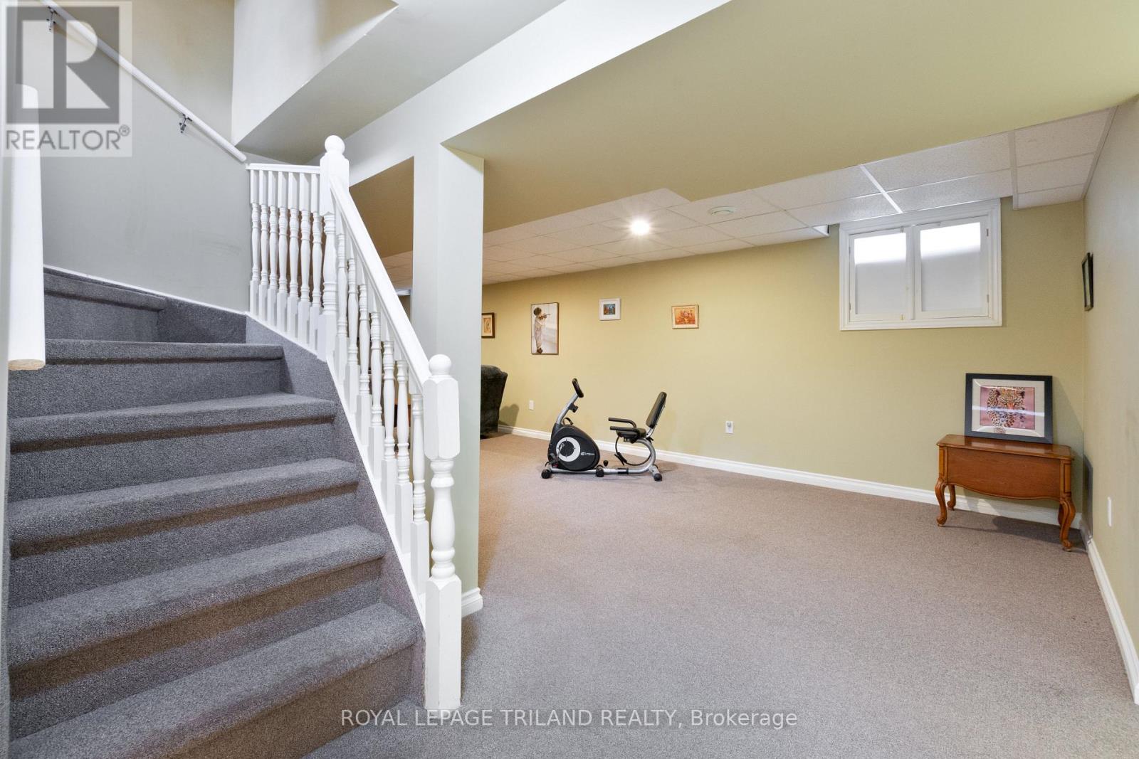 725 St Stephens Drive, London South (South Y), Ontario  N6E 1V6 - Photo 29 - X12460051