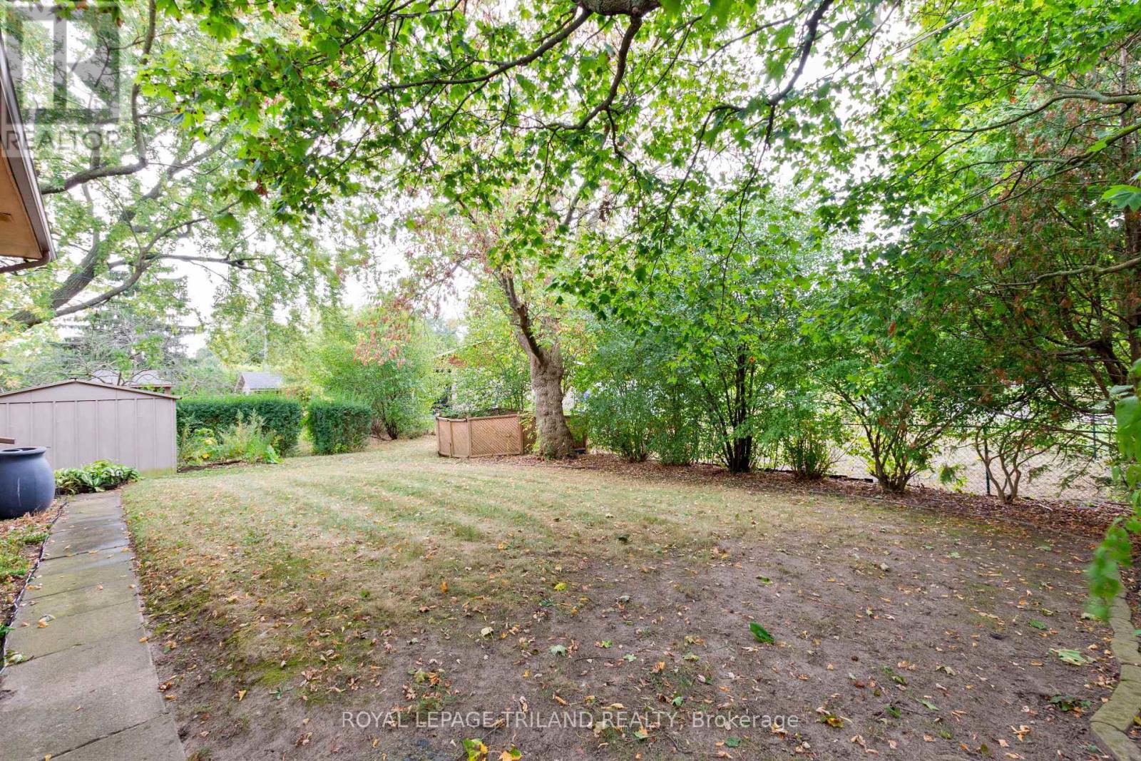 725 St Stephens Drive, London South (South Y), Ontario  N6E 1V6 - Photo 41 - X12460051