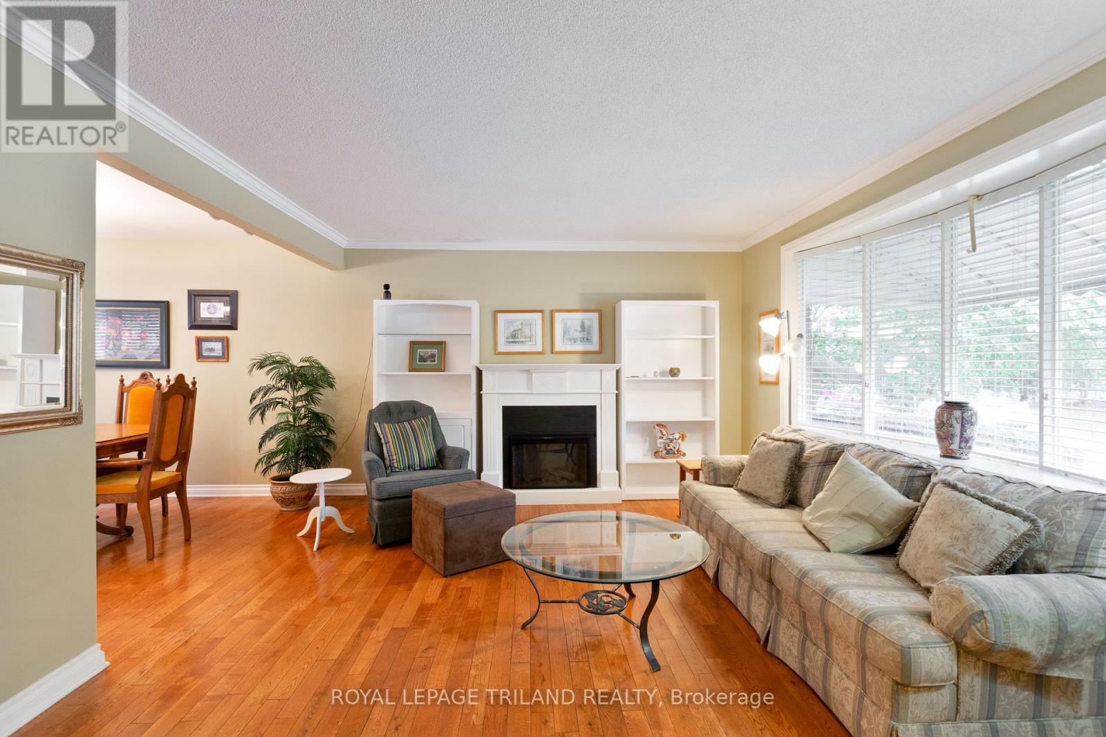 725 St Stephens Drive, London South (South Y), Ontario  N6E 1V6 - Photo 7 - X12460051