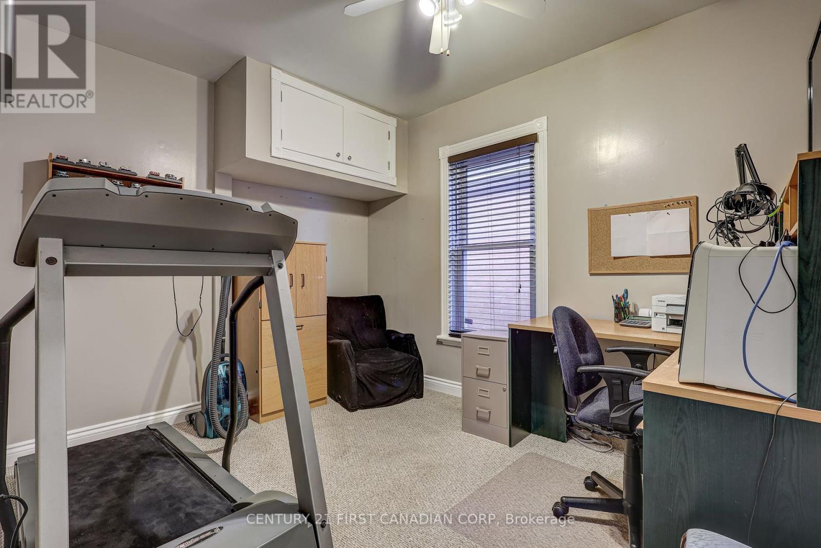 145 Arundell Street, London East (East M), Ontario  N5Z 2K1 - Photo 10 - X12460066
