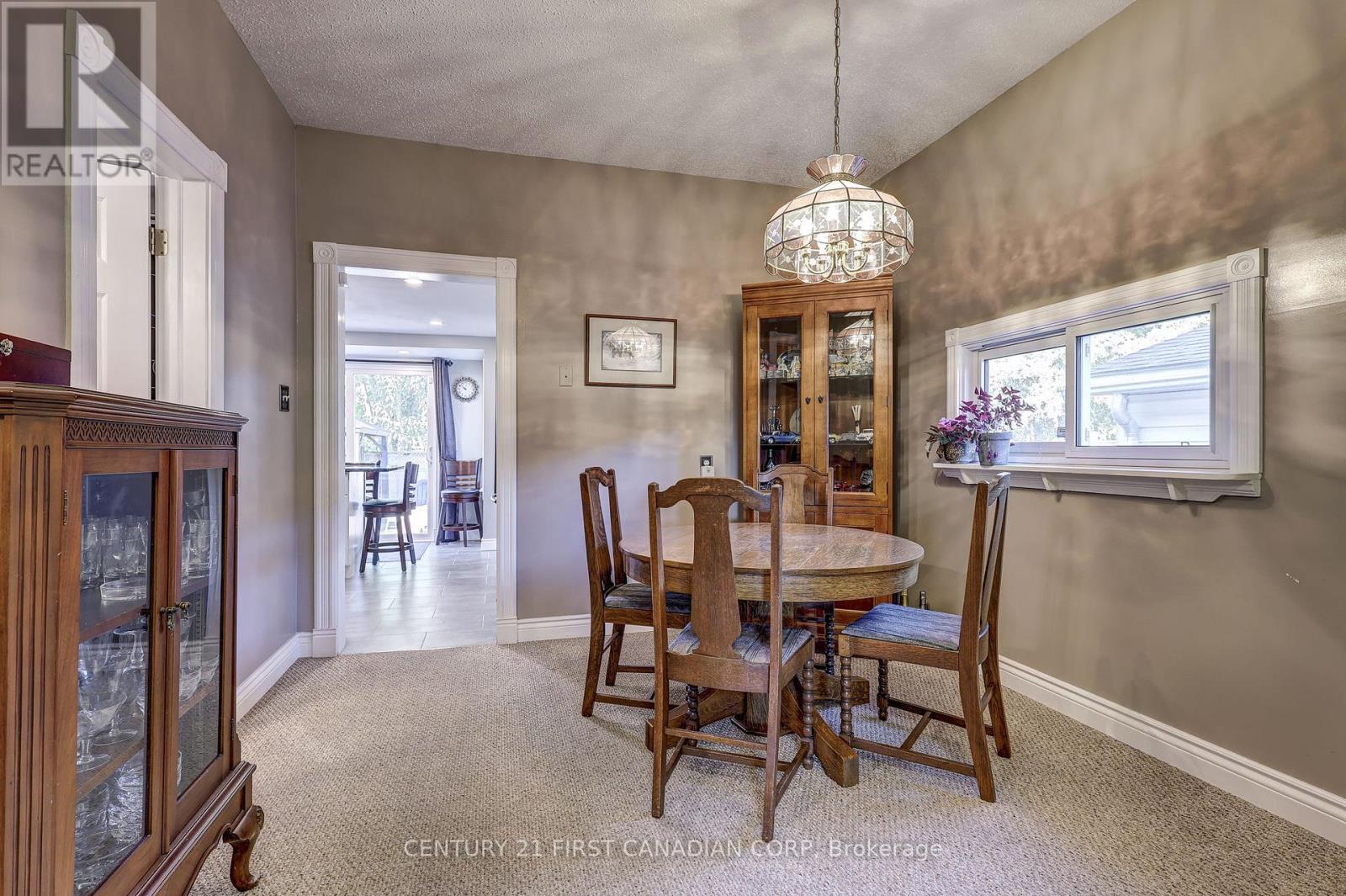 145 Arundell Street, London East (East M), Ontario  N5Z 2K1 - Photo 13 - X12460066