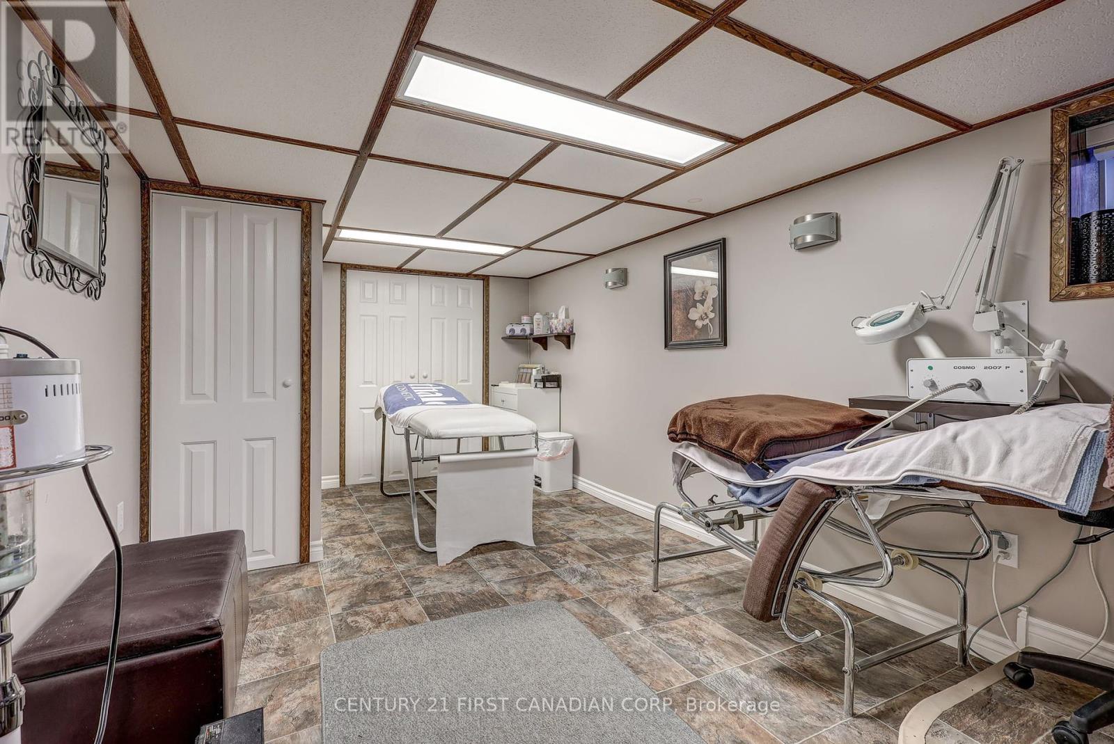145 Arundell Street, London East (East M), Ontario  N5Z 2K1 - Photo 29 - X12460066