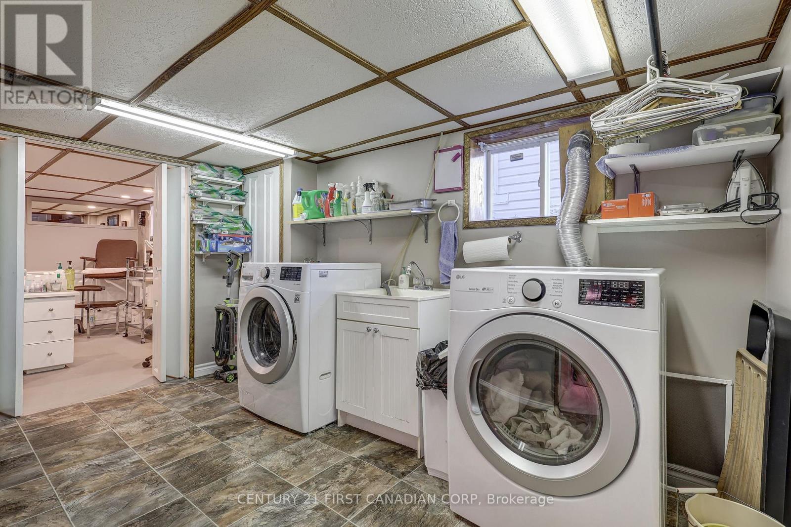 145 Arundell Street, London East (East M), Ontario  N5Z 2K1 - Photo 31 - X12460066