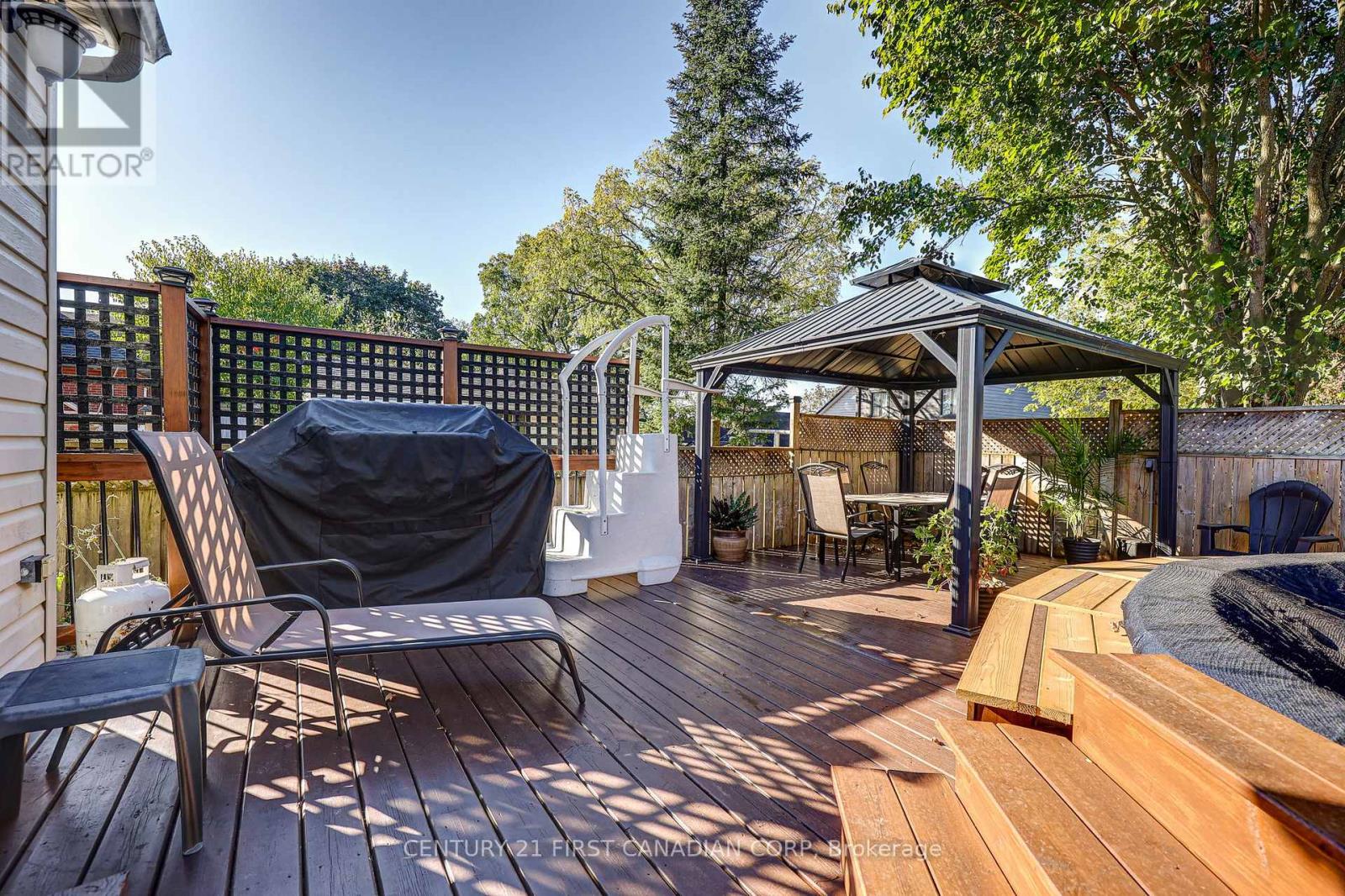 145 Arundell Street, London East (East M), Ontario  N5Z 2K1 - Photo 39 - X12460066
