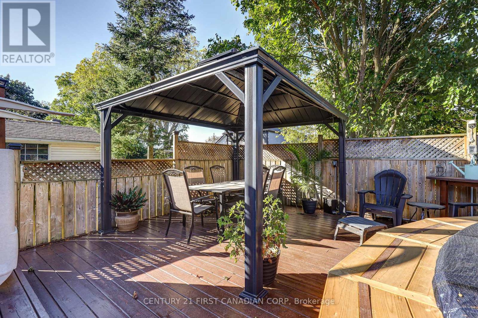 145 Arundell Street, London East (East M), Ontario  N5Z 2K1 - Photo 40 - X12460066