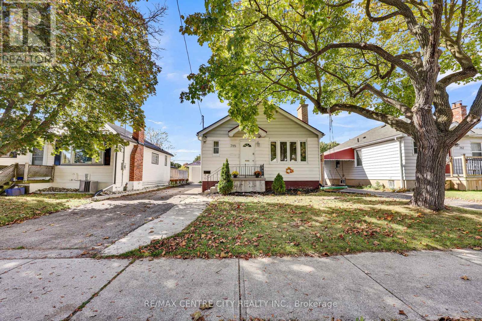 785 Fleet Street, London East, Ontario  N5Y 1R8 - Photo 3 - X12460071