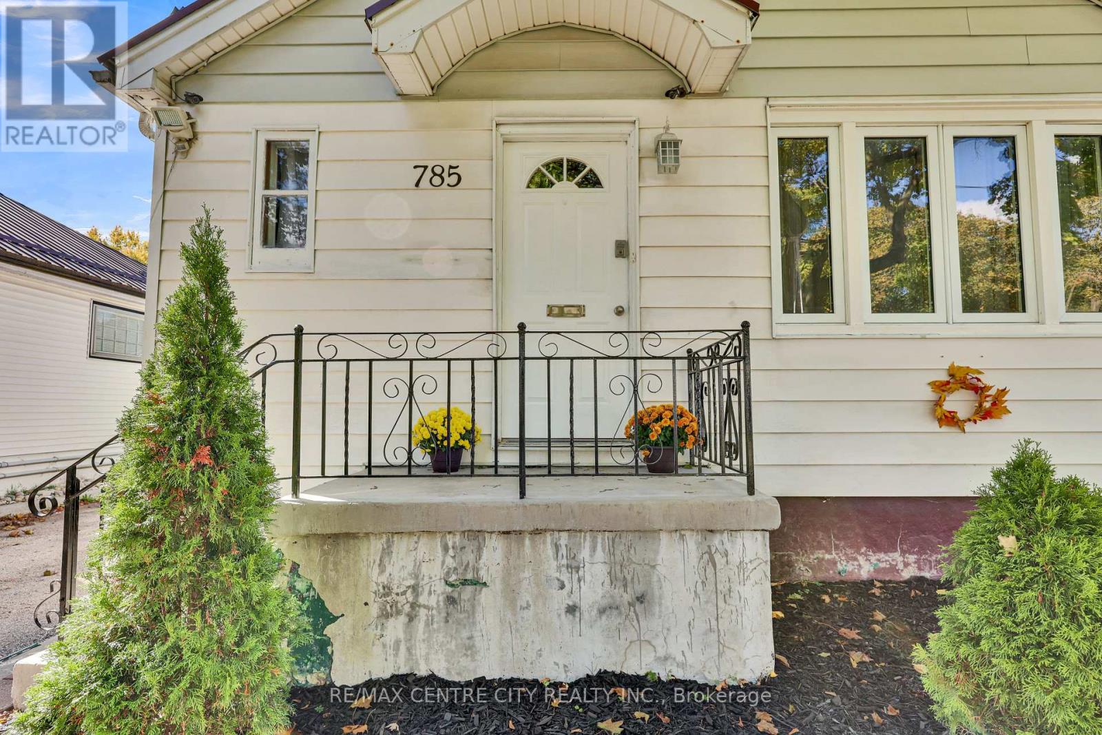 785 Fleet Street, London East, Ontario  N5Y 1R8 - Photo 5 - X12460071