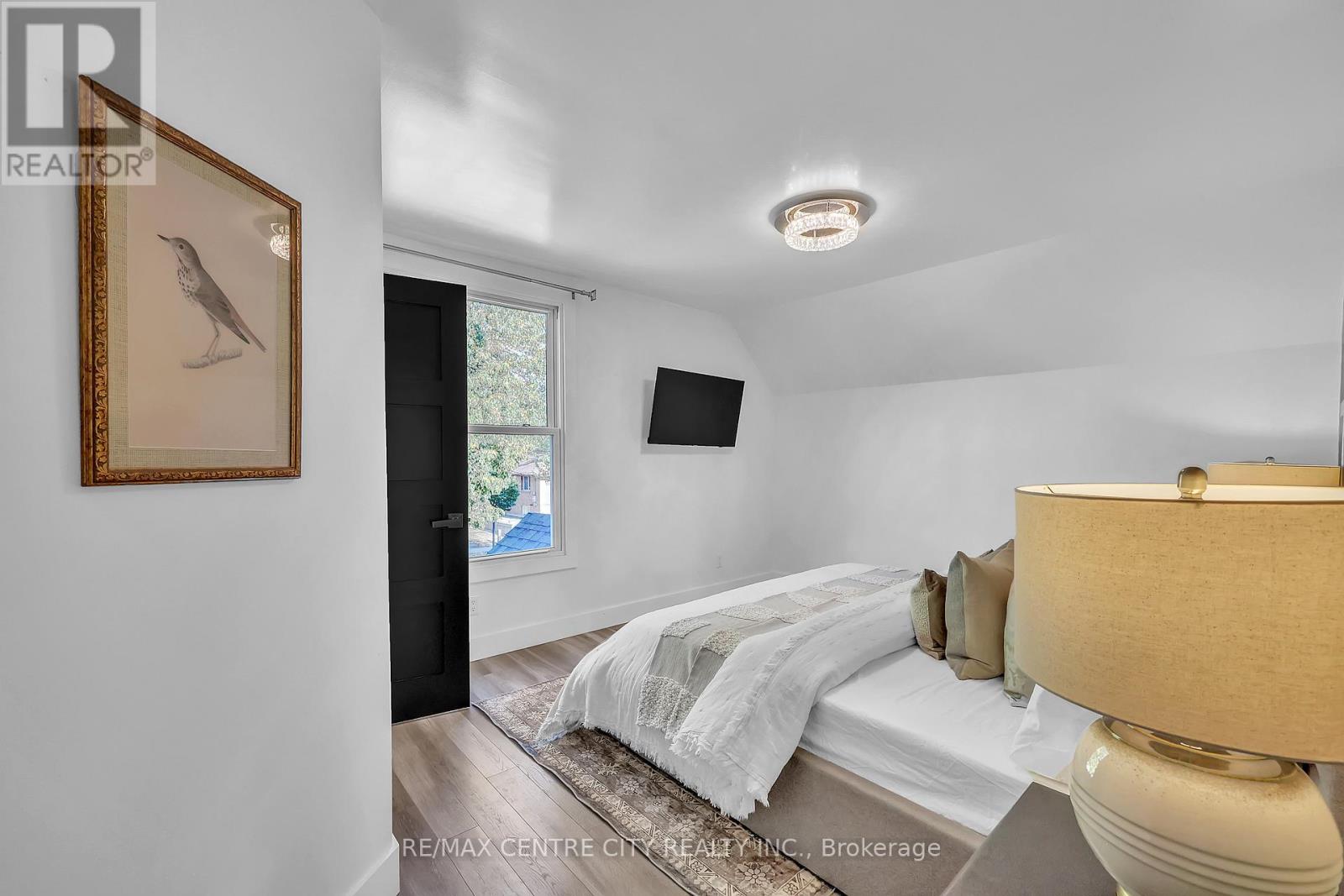 525 Hale Street, London East (East N), Ontario  N5W 1G9 - Photo 27 - X12460111